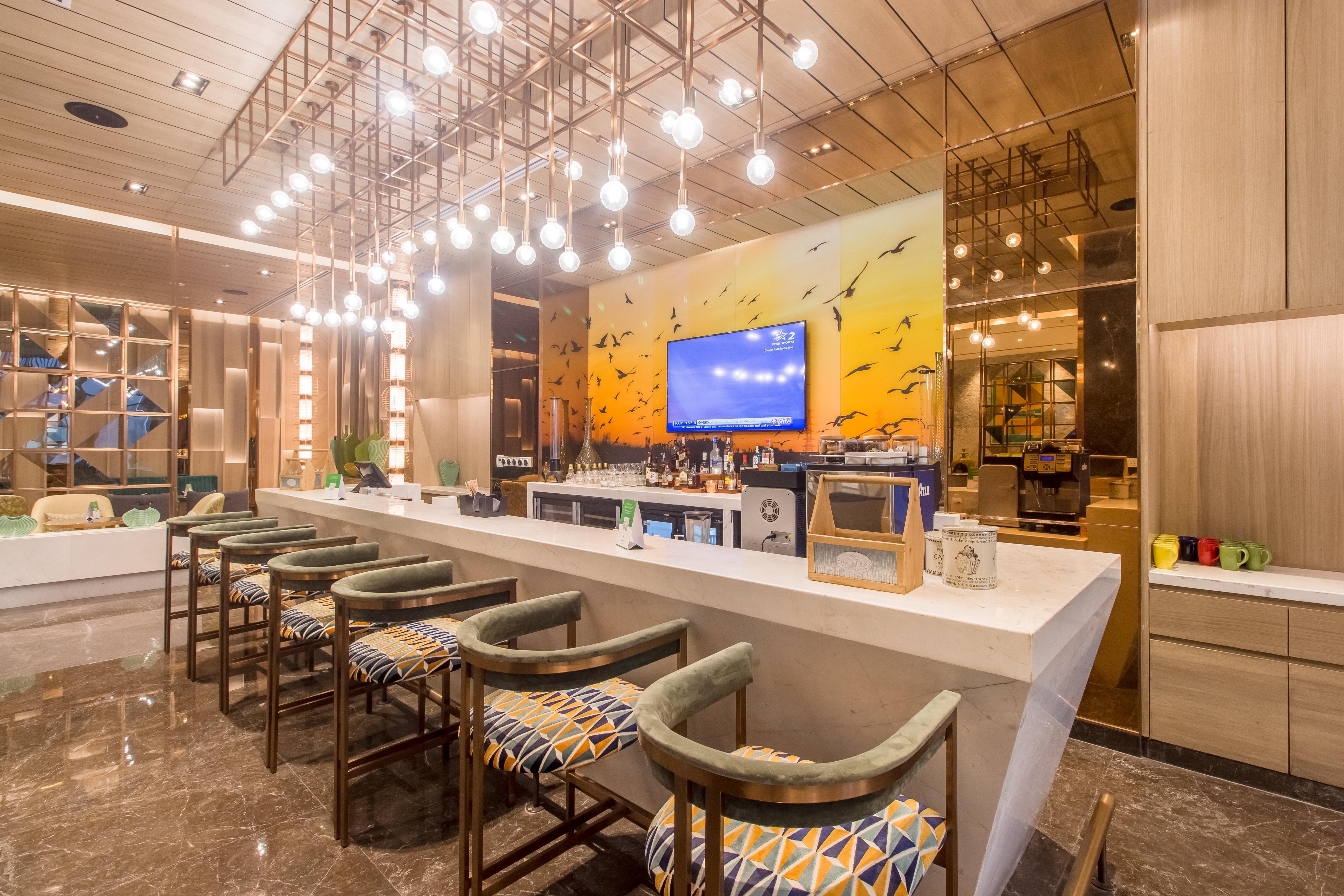 Holiday Inn Chandigarh Zirakpur By Ihg Exterior photo
